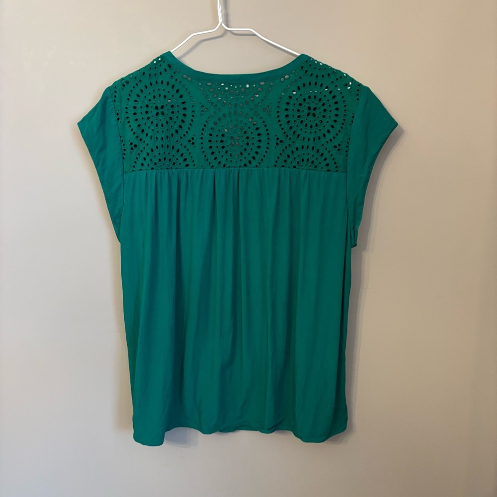 Daniel Rainn Emerald Eyelet Yoke Cap Sleeve Blouse - Picture 2 of 6